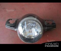 Faro e porta faro piaggio vespa gts 300 - 1