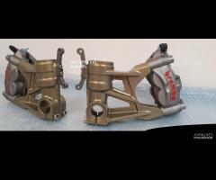 Ducati monster piedini forcelle radiali cnc - 10