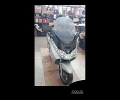 Ricambi piaggio x8 XEVO 125 200 250 400 07 13