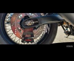 Allestimento moto special su misura ohlins brembo - 10