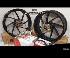 Suzuki gsx r cerchi forgiati e pinze brembo gp4rx - 1