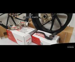 Suzuki gsx r cerchi forgiati e pinze brembo gp4rx - 9