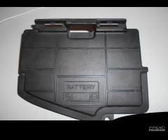 Coperchio batteria Suzuki Burgman 400 - 1