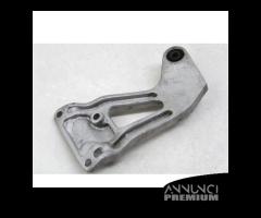 SUPPORTO PEDANA POSTERIORE DESTRA SUZUKI GSX R 750