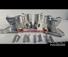 Honda cbr 1000 04 07 piedini per forcelle ohlins