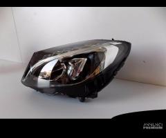 Mercedes W205 - LED HIGH PERFORMANCE Faro sinistro