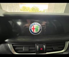 Alfa Romeo Stelvio 2.2 Turbodiesel 190 CV AT8 Q4 E - 12