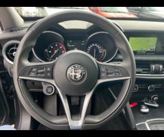 Alfa Romeo Stelvio 2.2 Turbodiesel 190 CV AT8 Q4 E - 17