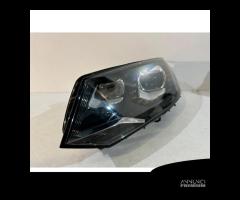 Faro allo xeno Volkswagen Touareg 7P sx- 15250