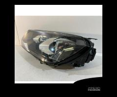 Faro allo xeno Volkswagen Touareg 7P sx- 15250