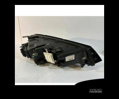 Faro allo xeno Volkswagen Touareg 7P sx- 15250