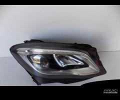 Faro anteriore a LED Mercedes Benz GLA W156 - R -