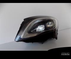 Faro anteriore a LED Mercedes Benz GLA W156 - L -