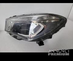 MERCEDES CLA W117 FARO XENON L - 12641