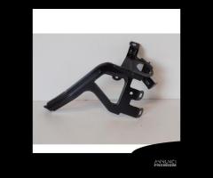 BMW 5 F10/F11Supporto parafango sinistro - 4303