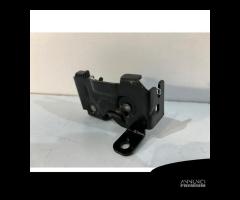 MERCEDES W204 W205 W212 W213 Cerniera Cofano 15464