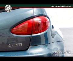 Alfa romeo 147 gta 3.2 v6 - 6