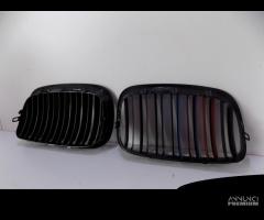 BMW X5 \\ 6 E70 \\ 71 GRILL \\ M-POWER RENI \\ COL - 6