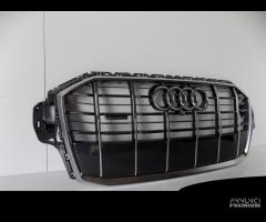 Griglia Audi Q7 4M / Atrapa / Fotocamera - 10526