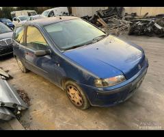 Ricambi usati FIAT PUNTO 188 1.2 BENZ.- 188A4000