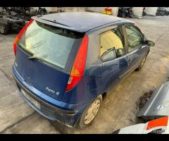 Ricambi usati FIAT PUNTO 188 1.2 BENZ.- 188A4000