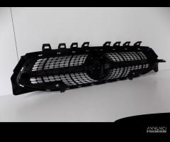 Mercedes W118 Grill Diamond - 4438 - 7