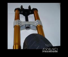 Avantreno speciale forcelle ohlins guzzi griso