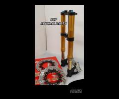 Yamaha t max forcelle ohlins pinze dischi brembo