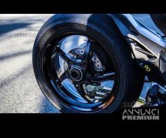 Ducati panigale - cerchi oz wheels piega r