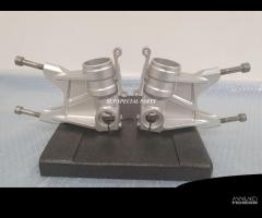 Ducati forcelle showa piedini radiali cnc