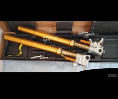 FORCELLE OHLINS CON PIEDINI SPECIALI RICAVATI CNC