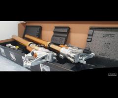 FORCELLE OHLINS CON PIEDINI SPECIALI RICAVATI CNC - 11