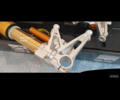 FORCELLE OHLINS CON PIEDINI SPECIALI RICAVATI CNC - 17