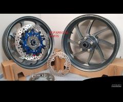 YAMAHA R1 CERCHI FORGIATI SUPERBIKE PVM DISCHI RM2