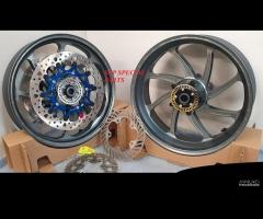 YAMAHA R1 CERCHI FORGIATI SUPERBIKE PVM DISCHI RM2 - 7