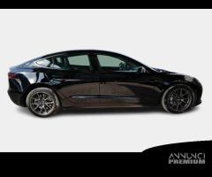 TESLA MODEL 3 75 kWh Long Range Dual Motor AWD 4 P