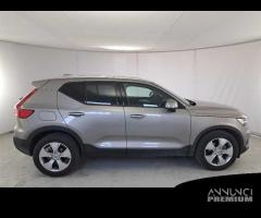 VOLVO XC40 D3 Geartronic Momentum Pro