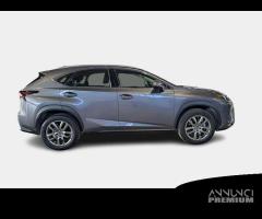 LEXUS NX 300h Hybrid Business 4WD