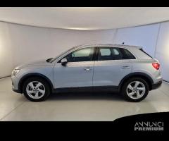 AUDI Q3 35 TDI S tronic Business Advanced