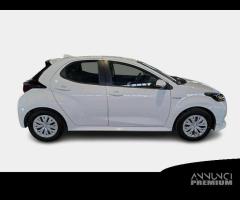 TOYOTA YARIS Hybrid Business MY20 5 PORTE