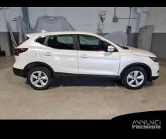 NISSAN QASHQAI 1.5 dCi 115 Business DCT