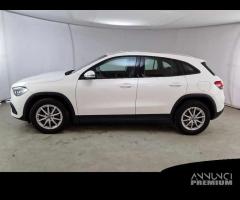 MERCEDES-BENZ GLA 180 d Automatic Business Extra