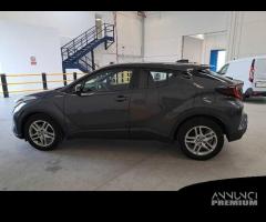 TOYOTA C-HR 1.8H 98CV E-CVT Business