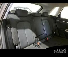 AUDI Q3 35 TDI S tronic Business - 6