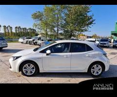 TOYOTA COROLLA 1.8 Hybrid Business Autom. 5 PORTE