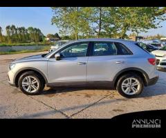 AUDI Q3 40 TDI quattro S tronic Business