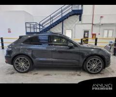 PORSCHE MACAN 2.0 245cv Autom.