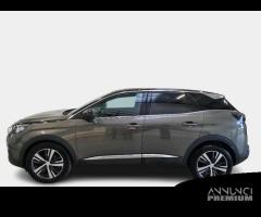 PEUGEOT 3008 BlueHDI 130 EAT8 S/S GT Line - 2