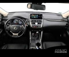 LEXUS NX 300h Hybrid Luxury 4WD - 3