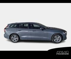 VOLVO V60 B4 D autom. Momentum Business WAGON